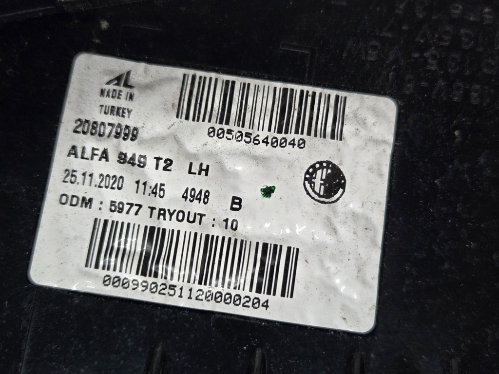 2022-24 Alfa Romeo Stelvio Quadrifoglio Left LH LED Tail Light OEM 20807999