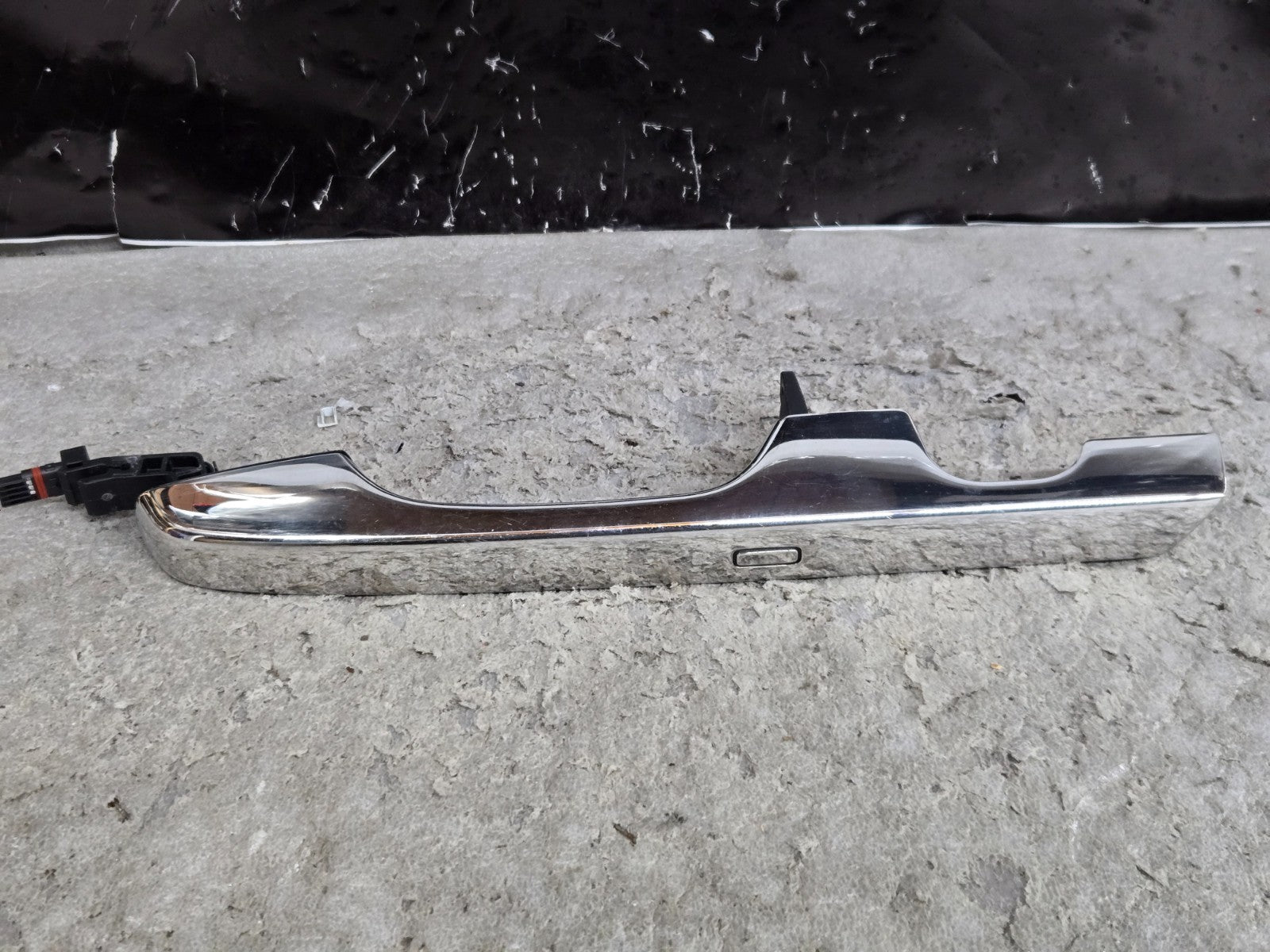2015-2019 Rolls Royce Wraith Dawn Front Left LH Door Handle 51217348277 OEM RR05