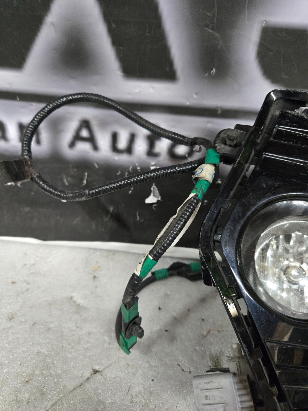 2019-2024 TOYOTA RAV 4 LEFT SIDE FOGLIGHT WITH COVER OEM 
