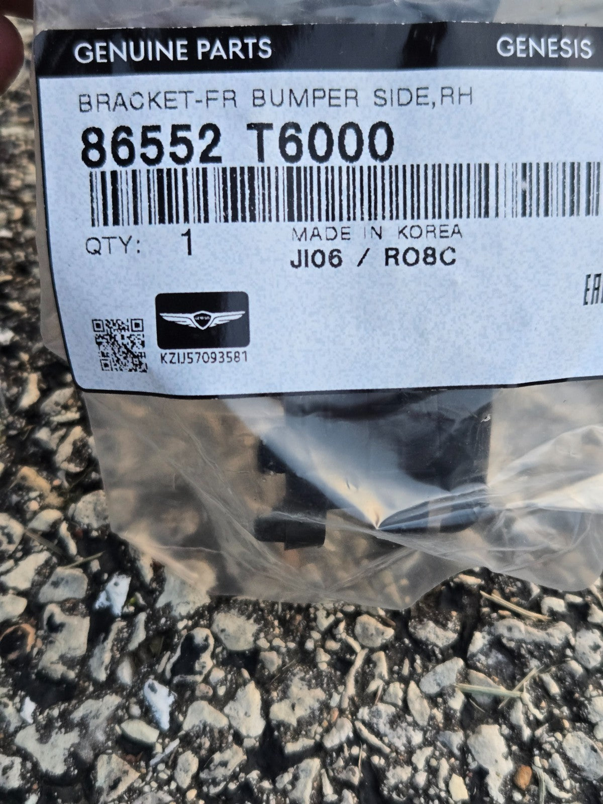 Genuine Hyundai RIGHT Side Bracket 86552-T6000 NEW OEM