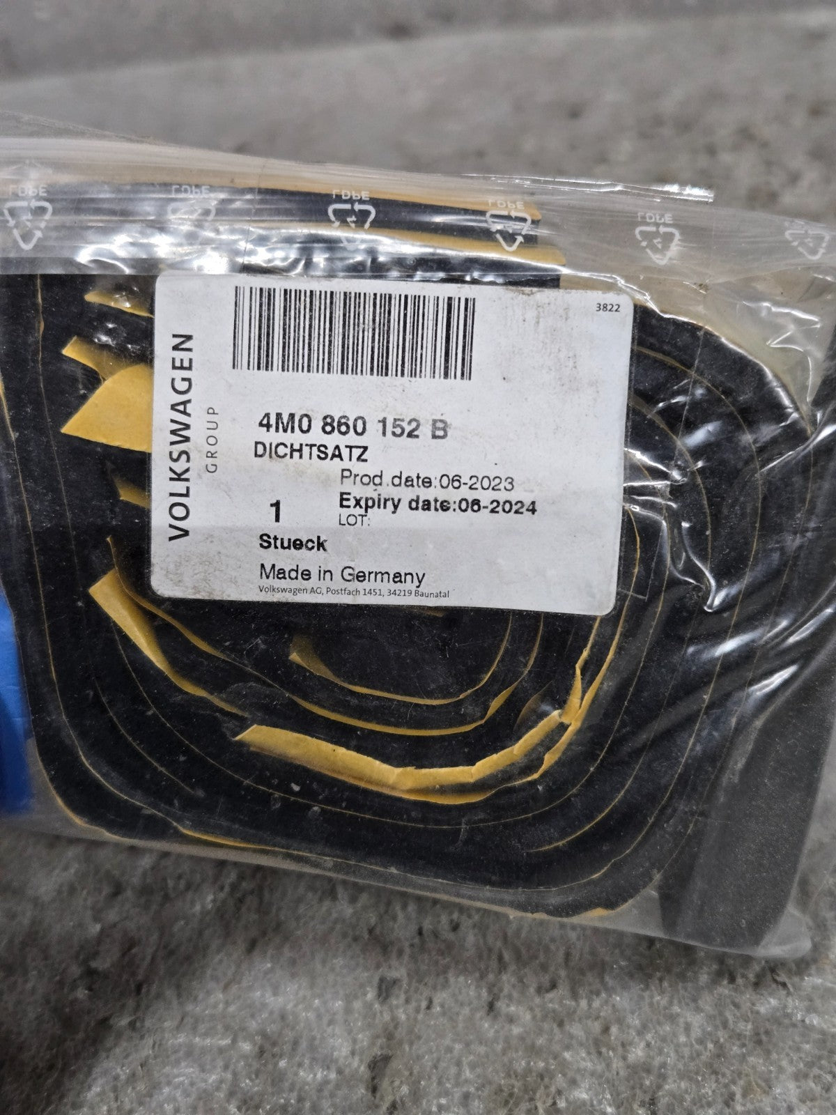 New Audi Q7 Q8 4M Seal Replacement Kit 4M0860152B OEM