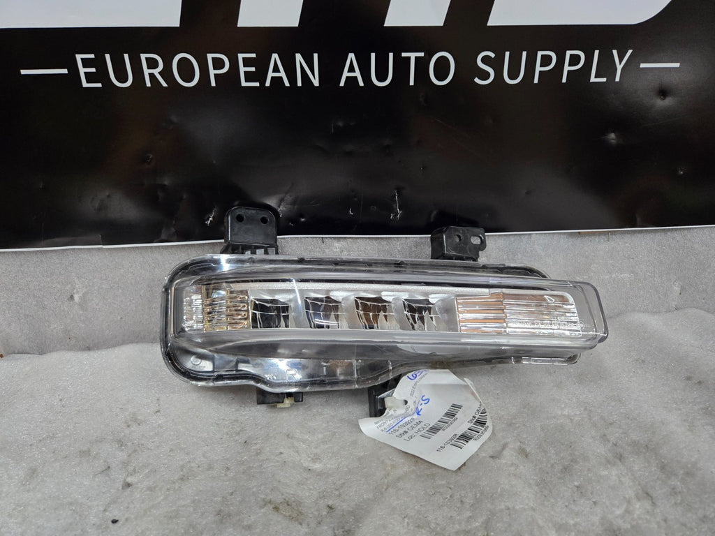 2020-2022 FORD EXPLORER RIGHT RH FOG LIGHT PASSENGER SIDE LB5B-15A254-AC OEM