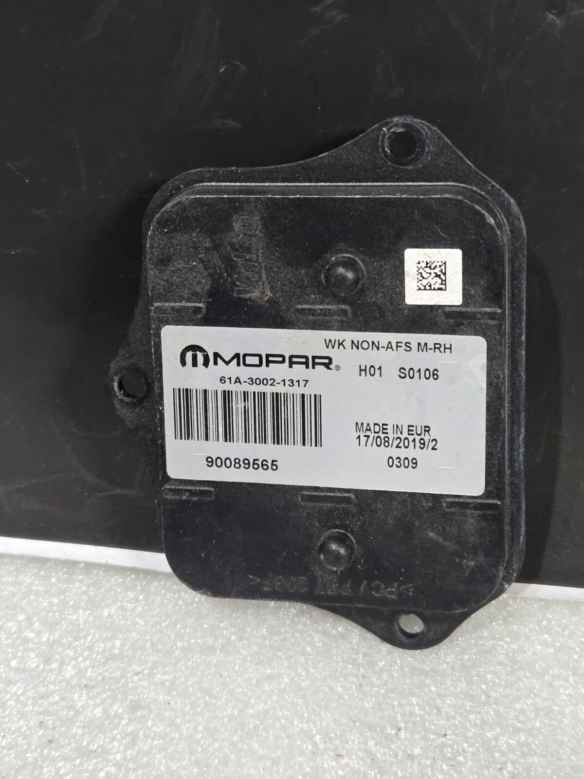 2014-2020 Jeep Grand Cherokee HID Headlight Leveling Module 61A-3002-1317 RH OEM