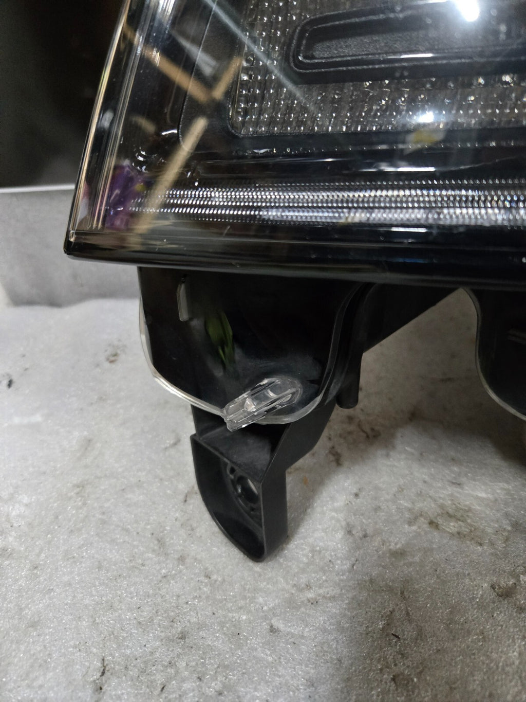 2016-2022 JEEP GRAND CHEROKEE NON-AFS LEFT HEADLIGHT XENON BLACK Since 1941 OEM