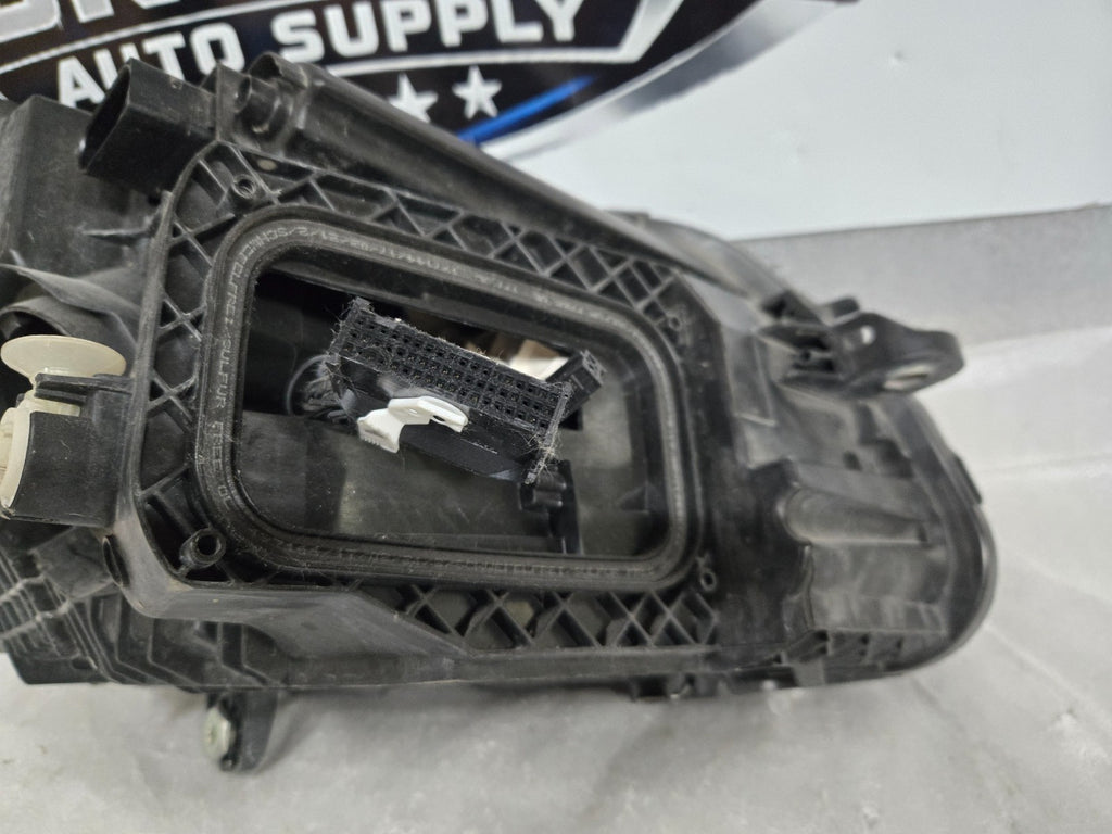 2019-2021 MERCEDES-BENZ C-CLASS LEFT LH DRIVER LED HEADLIGHT OEM A2059066706