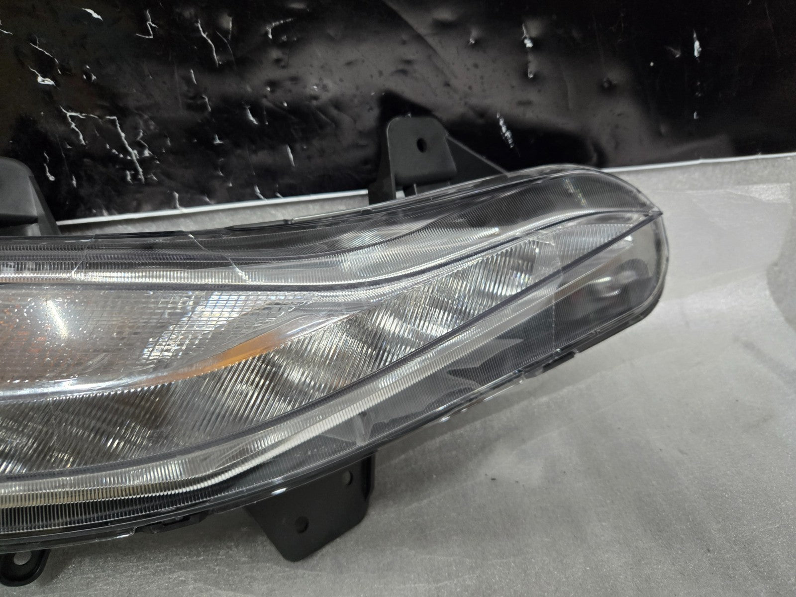 2019-2025 Chevrolet Malibu OEM Fog Light Daytime Running Left Driver 84843549