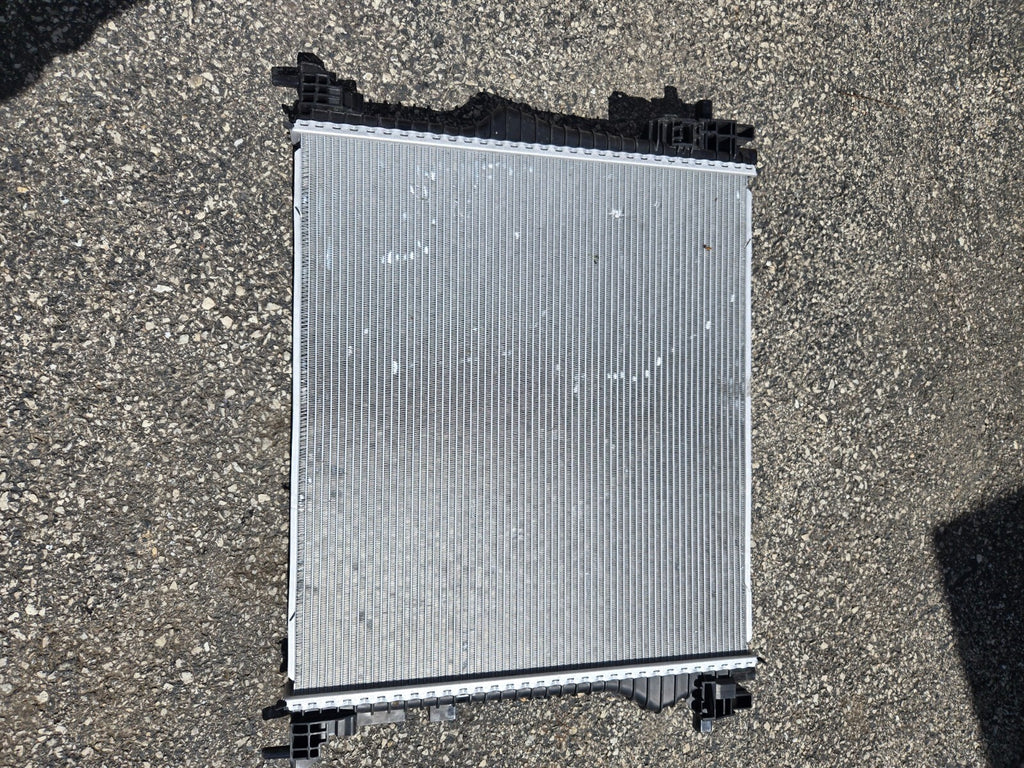 2017 - 2025 ALFA ROMEO GIULIA 2.0L ENGINE COOLANT COOLING RADIATOR OEM 50563151
