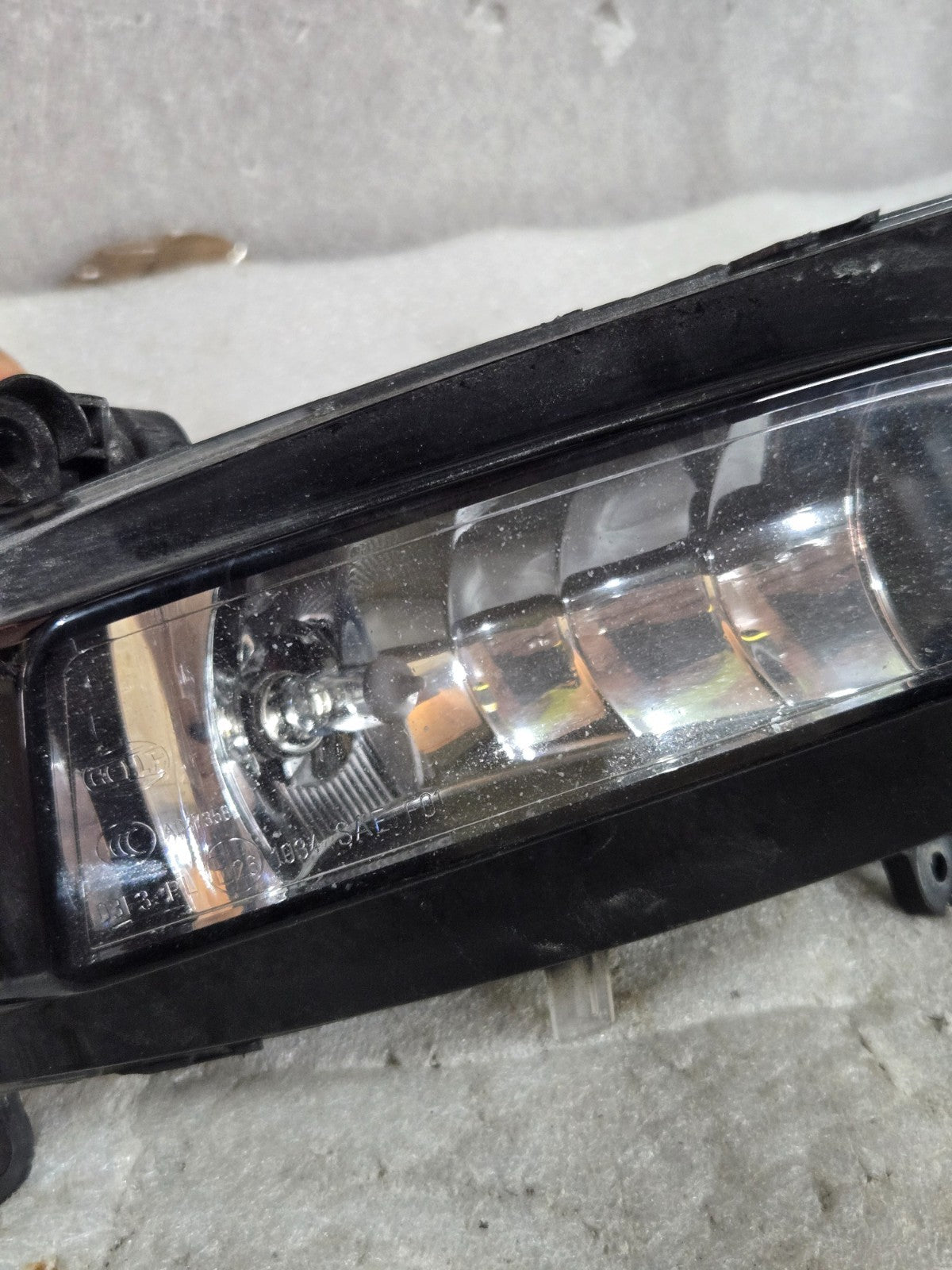 2013-2016 AUDI A4 S4 Right RH Passenger Side Fog Light Assembly 8K0941700C OEM