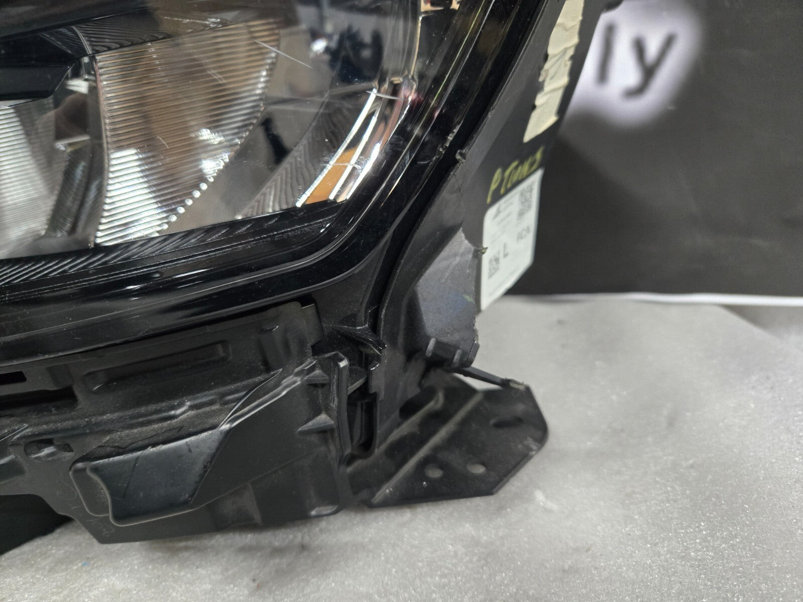2021-2023 Jeep Grand Cherokee Left LH Driver Side Headlight LED OEM 68376975AE