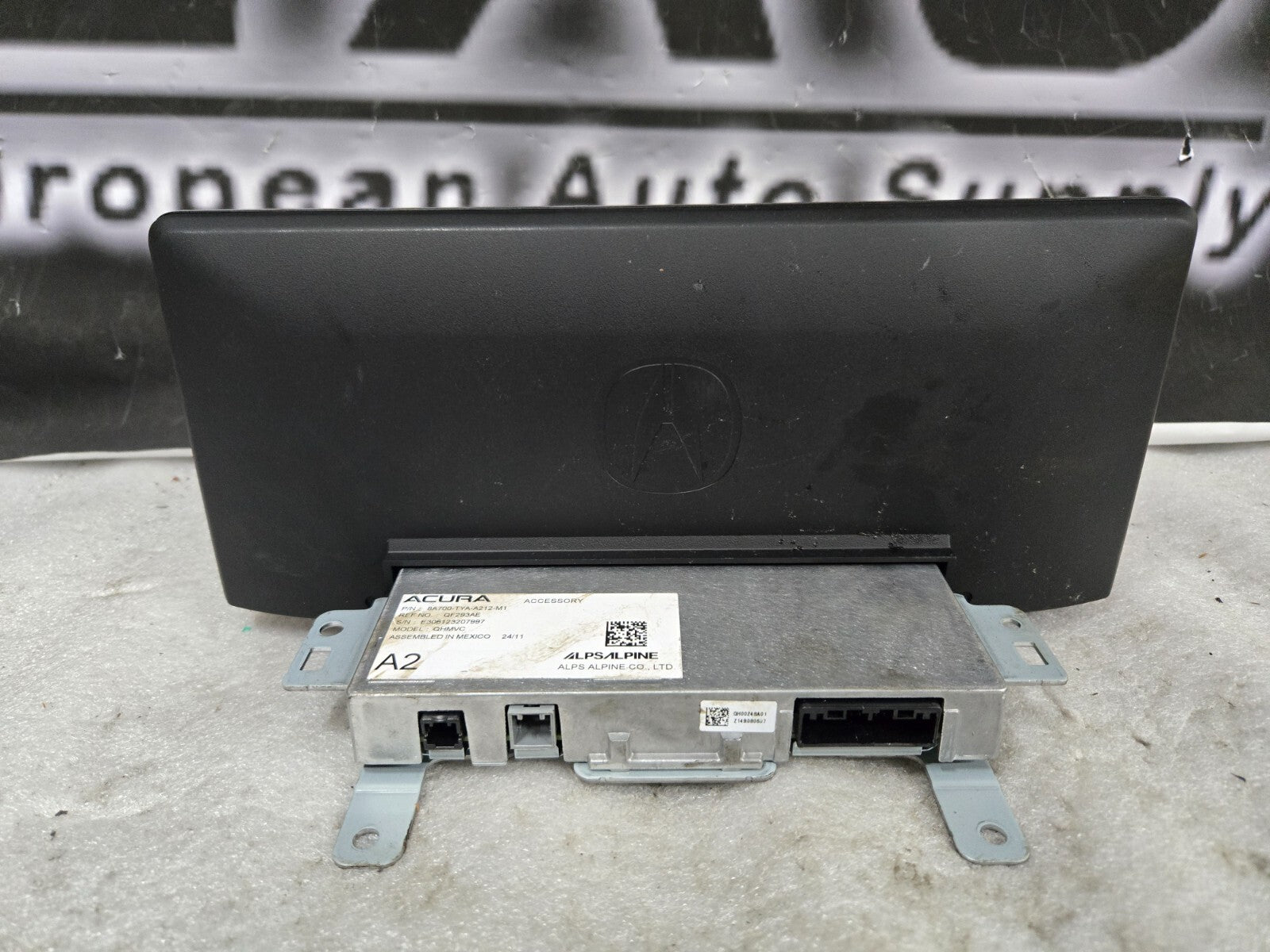 OEM ACURA RADIO NAVIGATION INFORMATION DISPLAY SCREEN GPS 8A700-TYA-A012-M1