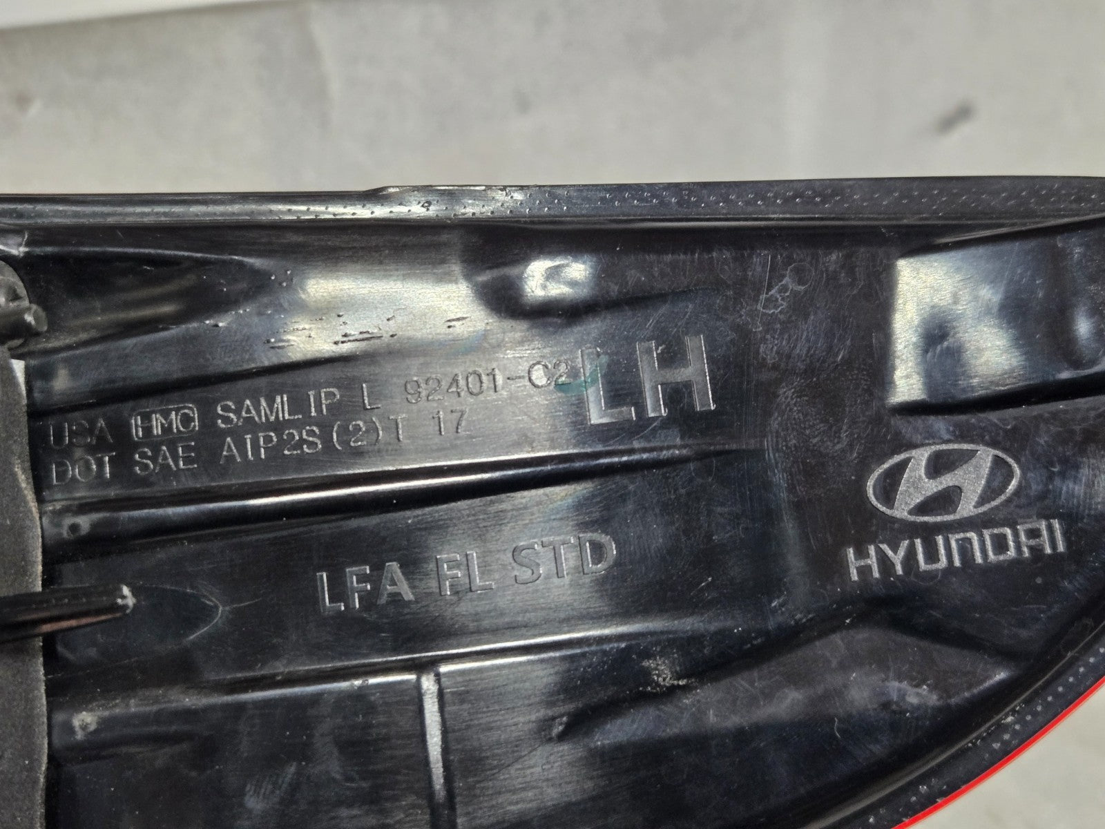 2018 2019 Hyundai Sonata Drivers Left Side Rear Tail Light Lamp OEM 92401-C2