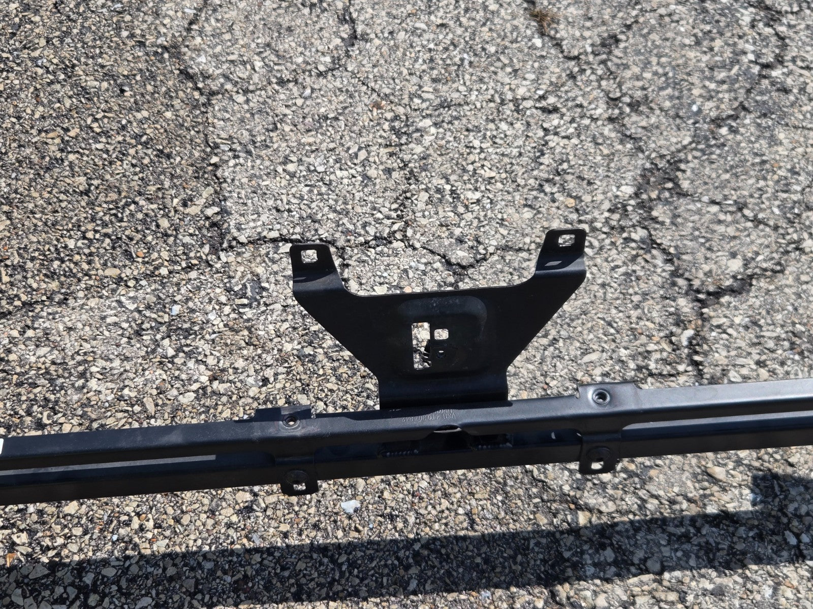 LAMBORGHINI HURACAN REAR BUMPER CROSSMEMBER SUPPORT MOUNT BRACKET OEM 4T0813753E