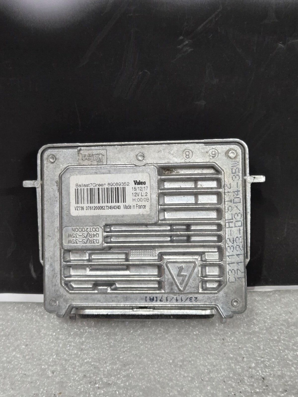 OEM Valeo 7Green Xenon HID Headlight Ballast Control Module 89089352