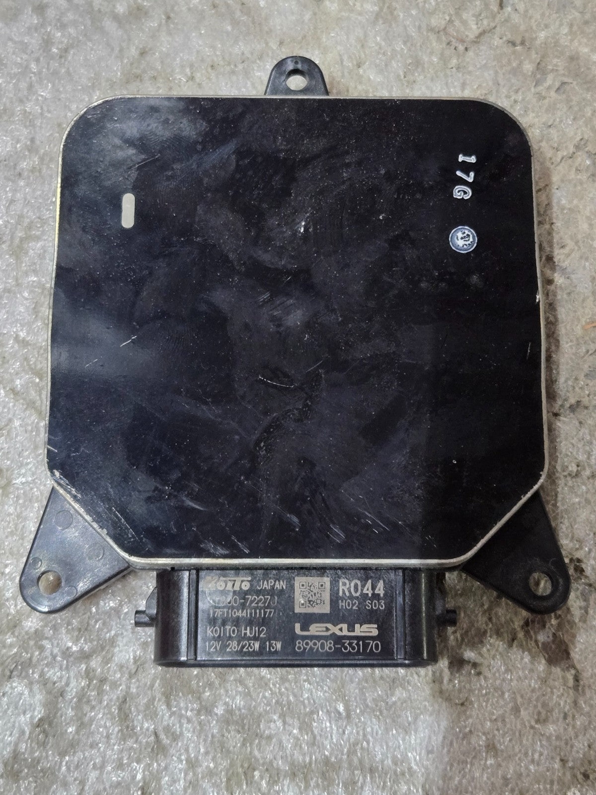 2019-2022 Lexus ES300h ES350 Headlight Ballast Control Module 89908-33170 OEM