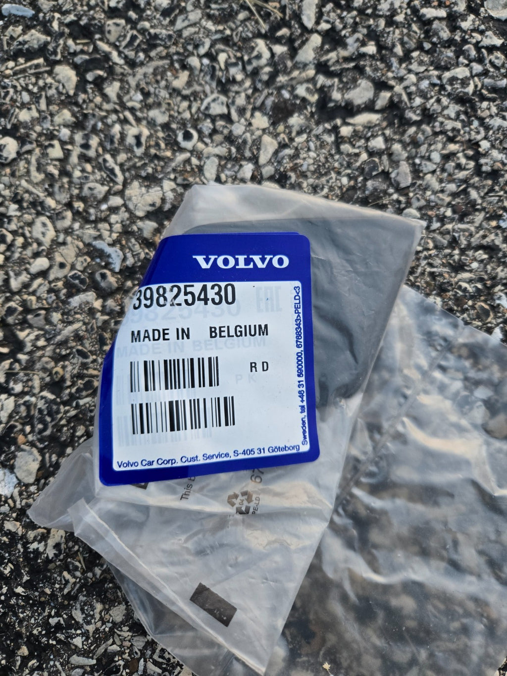 VOLVO XC90 MK2 Front Bumper Left Headlight Washer Cover 39825430 NEW GENUINE