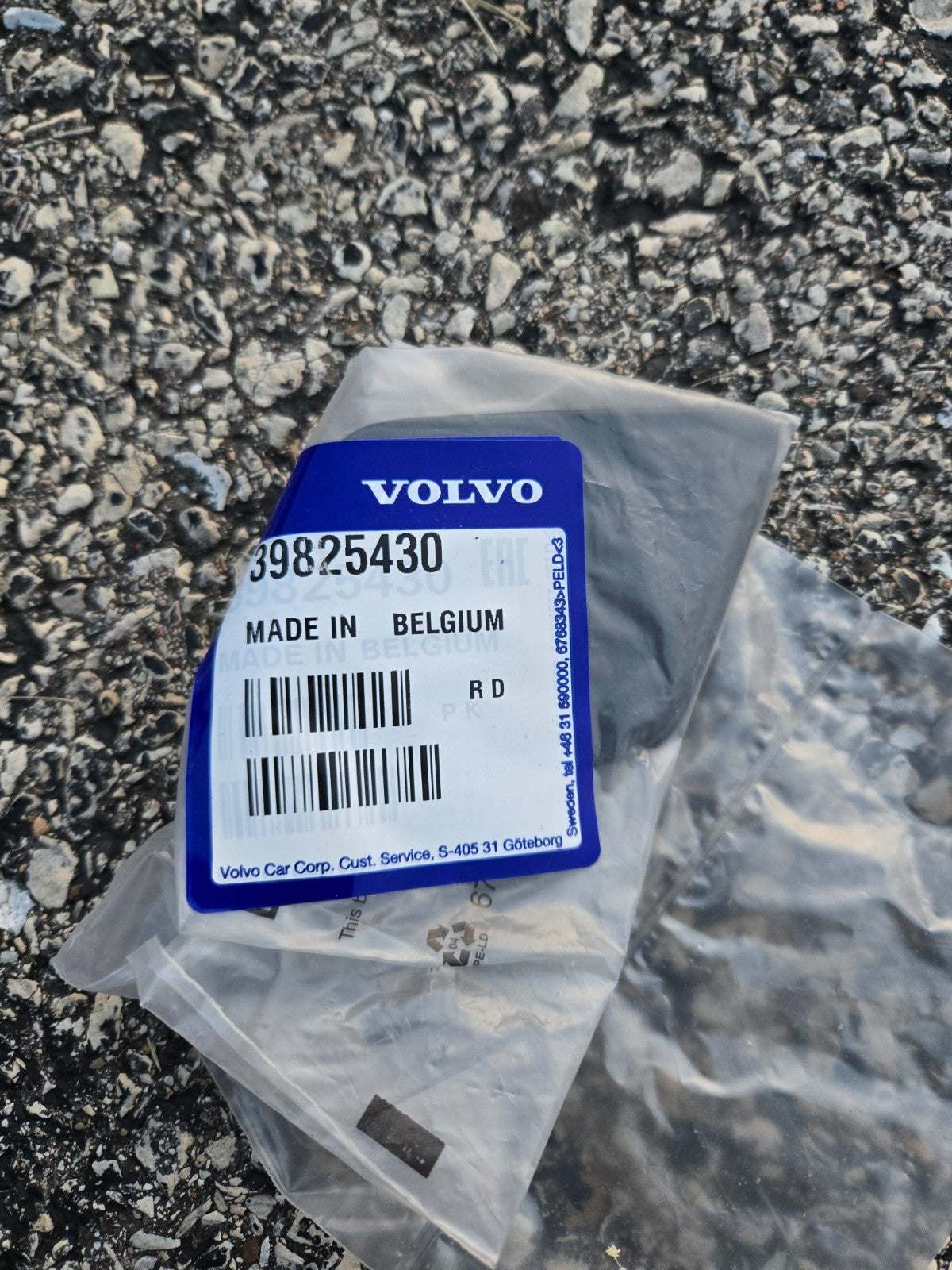 VOLVO XC90 MK2 Front Bumper Left Headlight Washer Cover 39825430 NEW GENUINE