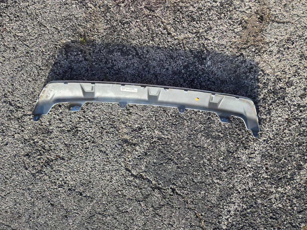 2019-2023 BMW X5 G05 M REAR BUMPER DIFFUSER LOWER VALANCE WHITE OEM 849222