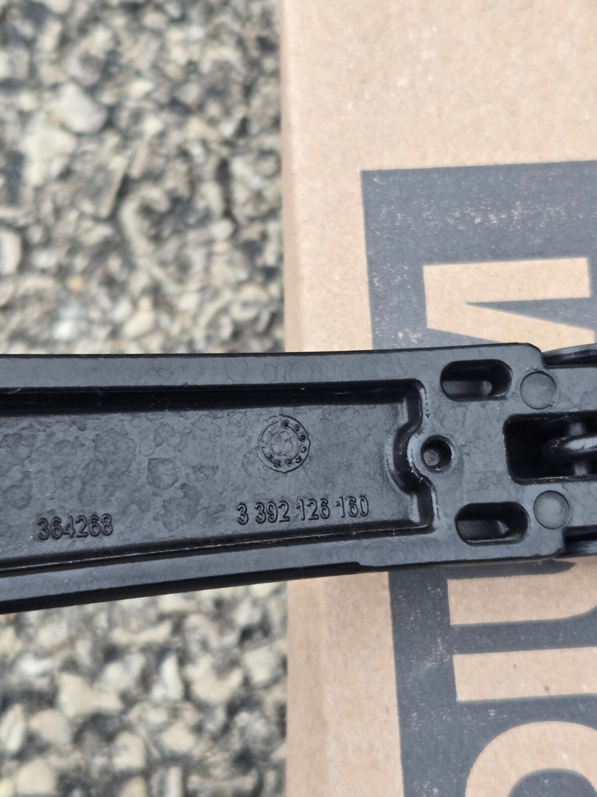 LAMBORGHINI HURACAN PASSENGER RIGHT WINDSHIELD WIPER ARM BLADE OEM 4T1955408A