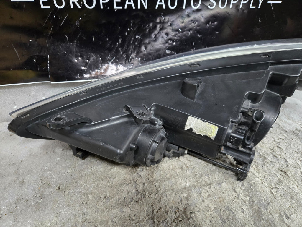 2011 2012 2013 Hyundai Elantra RH Right Passenger Halogen Headlight OEM 92102-3Y
