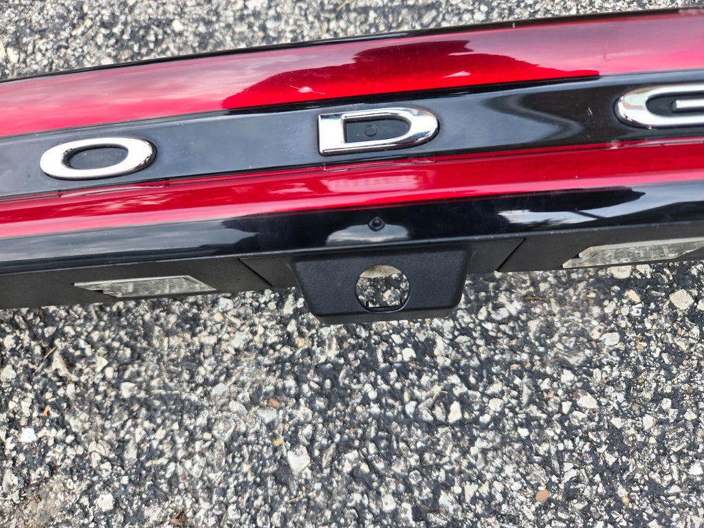2014-2022 DODGE DURANGO REAR CENTER TAIL LIGHT W/CAMERA CUT OUT OEM 68155950AF