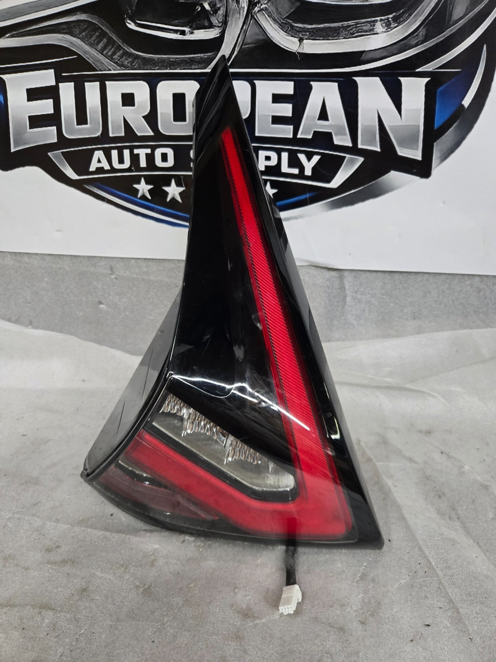2019-2022 NISSAN MURANO LED TAIL LIGHT LIFT GATE MOUNTED LEFT LH DRIVER OEM