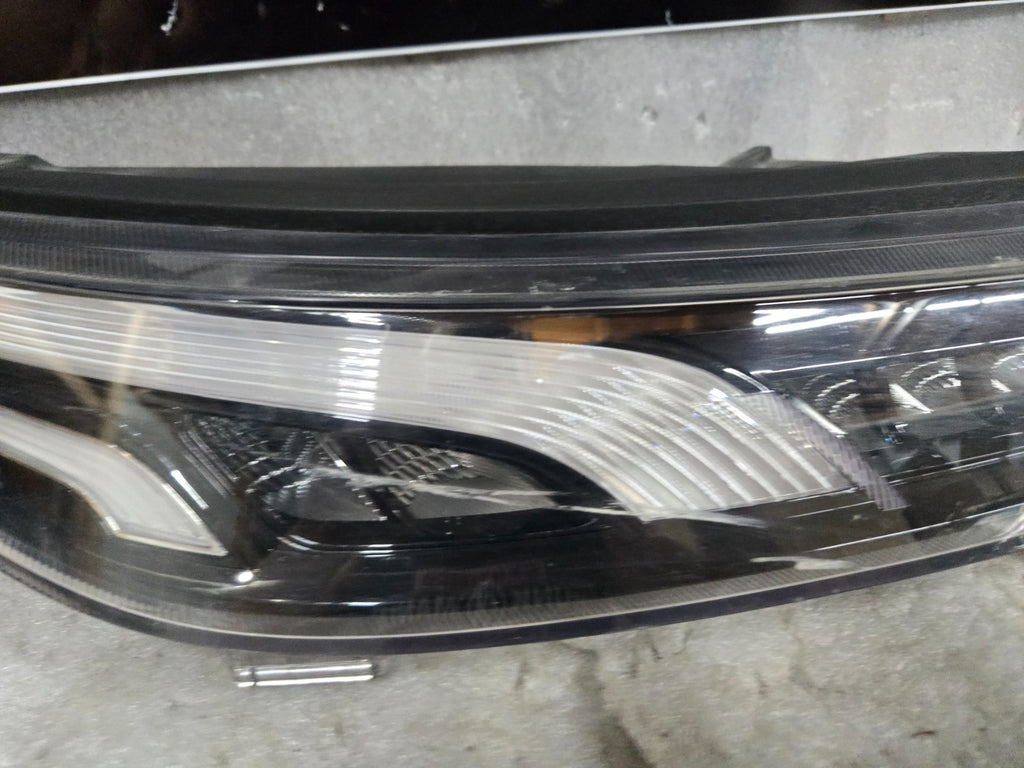 2020-2021-2022 Hyundai Palisade Running RH Light Passenger Side OEM 92208S8010