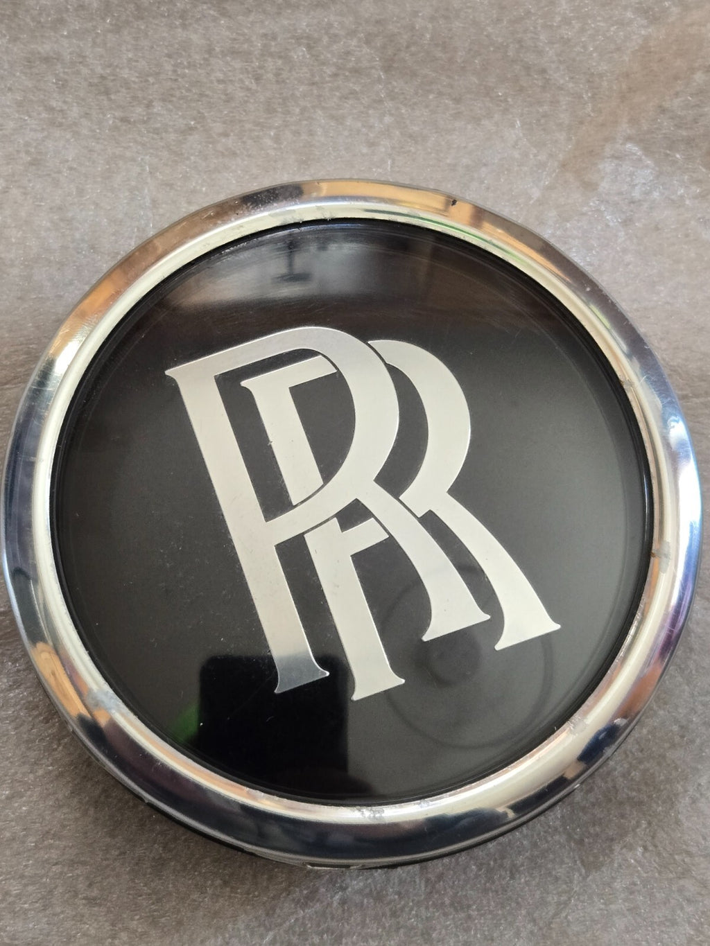 Rolls Royce Self Leveling OEM Center Cap 6874324 Genuine