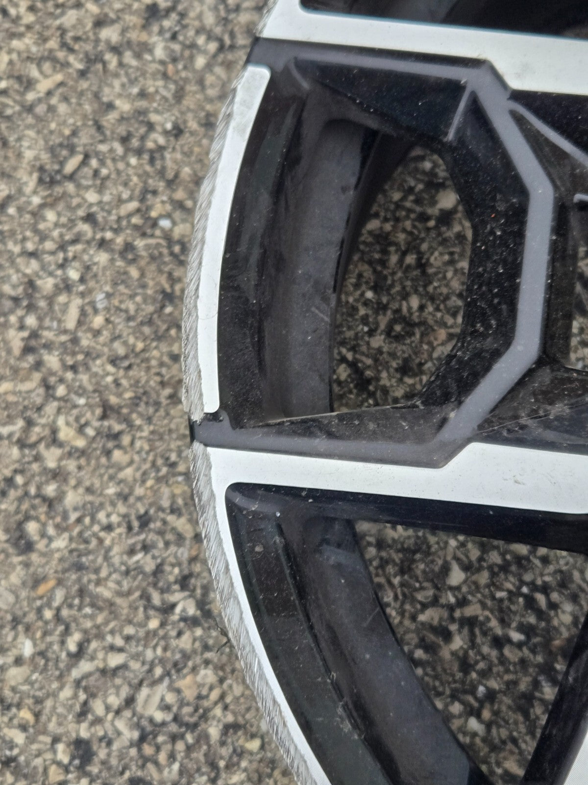 2023 - 2024 BMW X4 G02 OEM 19X7.5 M SERIES WHEEL RIM 7916263 *GOUGED/SCRAPED OEM