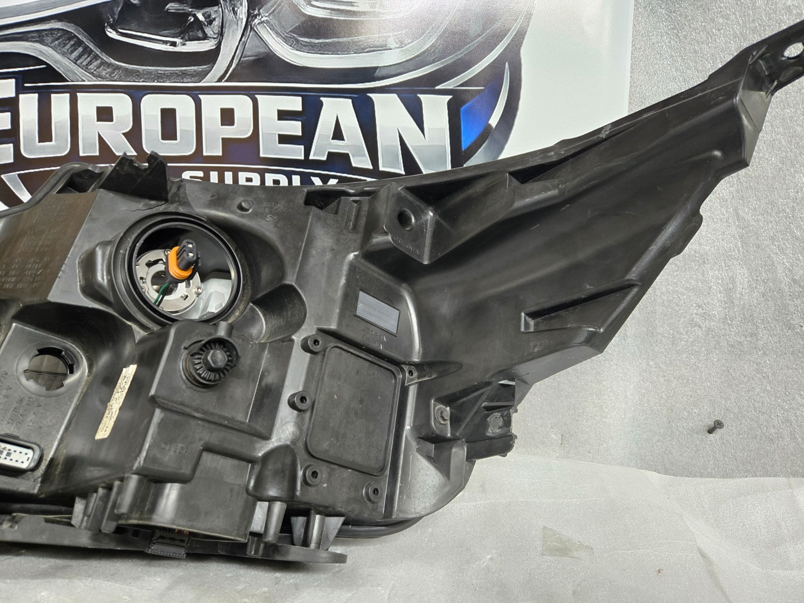 2016-2019 Ford Explorer LED Headlight Front Right RH Passenger HB5313005BB OEM