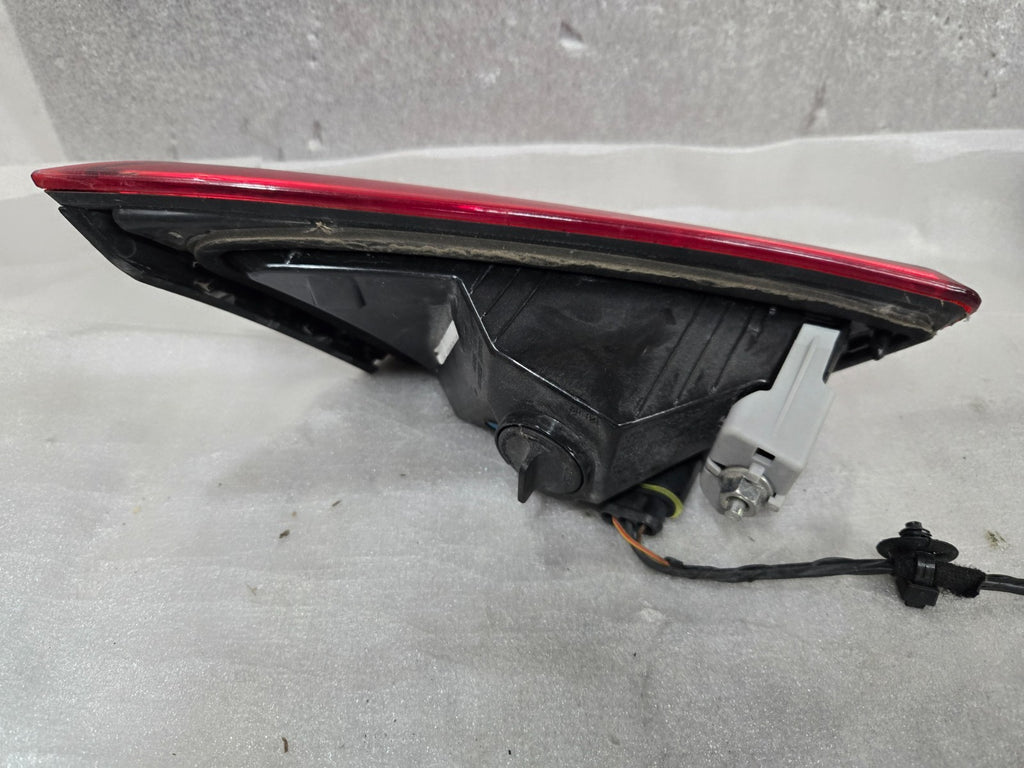 2014-2017 Maserati Ghibli Inner Tail Light Rear Right RH OEM 6700046630