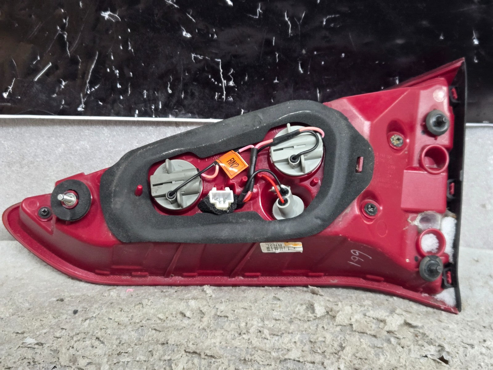 2016 - 2018 HYUNDAI TUCSON REAR LEFT DRIVER SIDE INNER TAILLIGHT LIGHT LAMP OEM