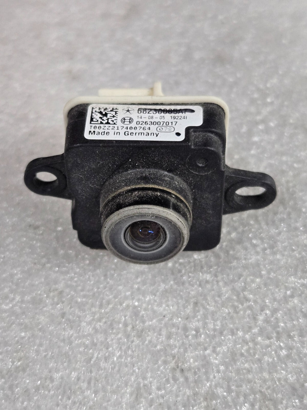 2014-2018 Jeep Cherokee Rear View Parking Backup Reverse Camera OEM 0263007017
