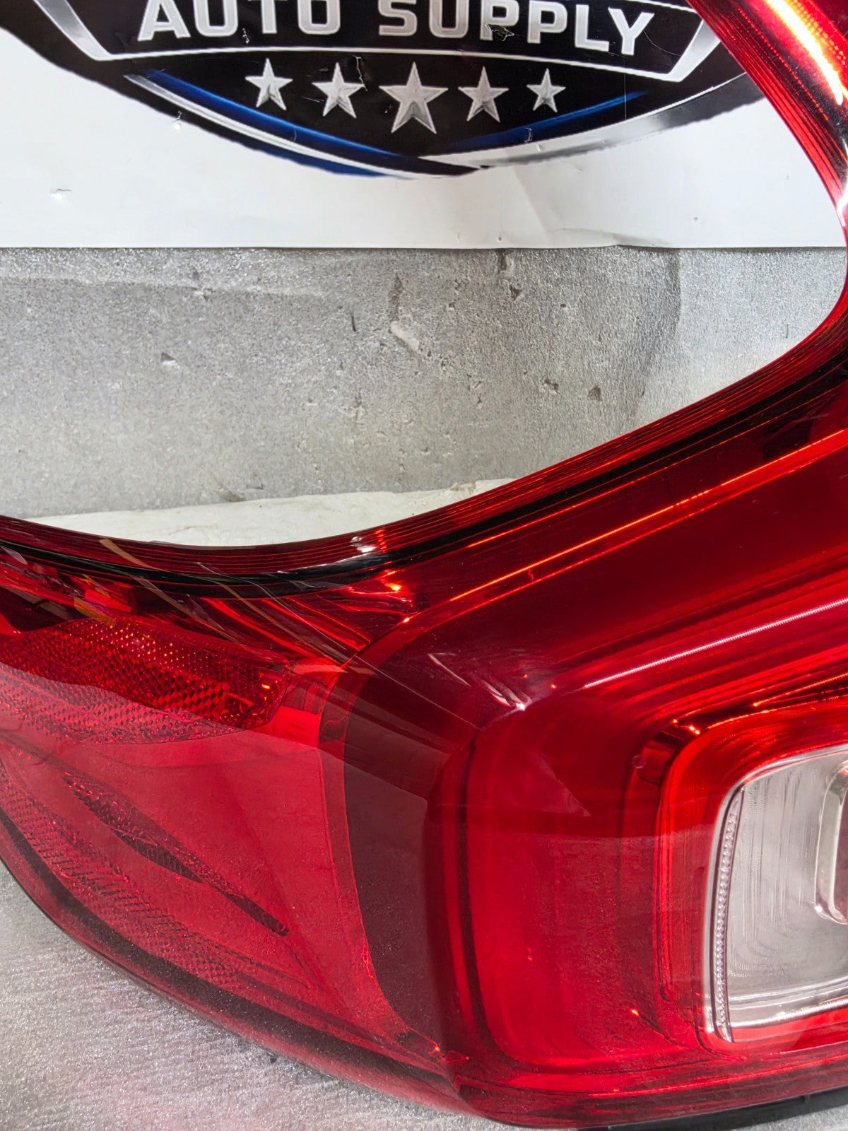 2019-2026 Volvo XC40 Left LH Driver Side LED Tail Light Lamp 31446790 OEM