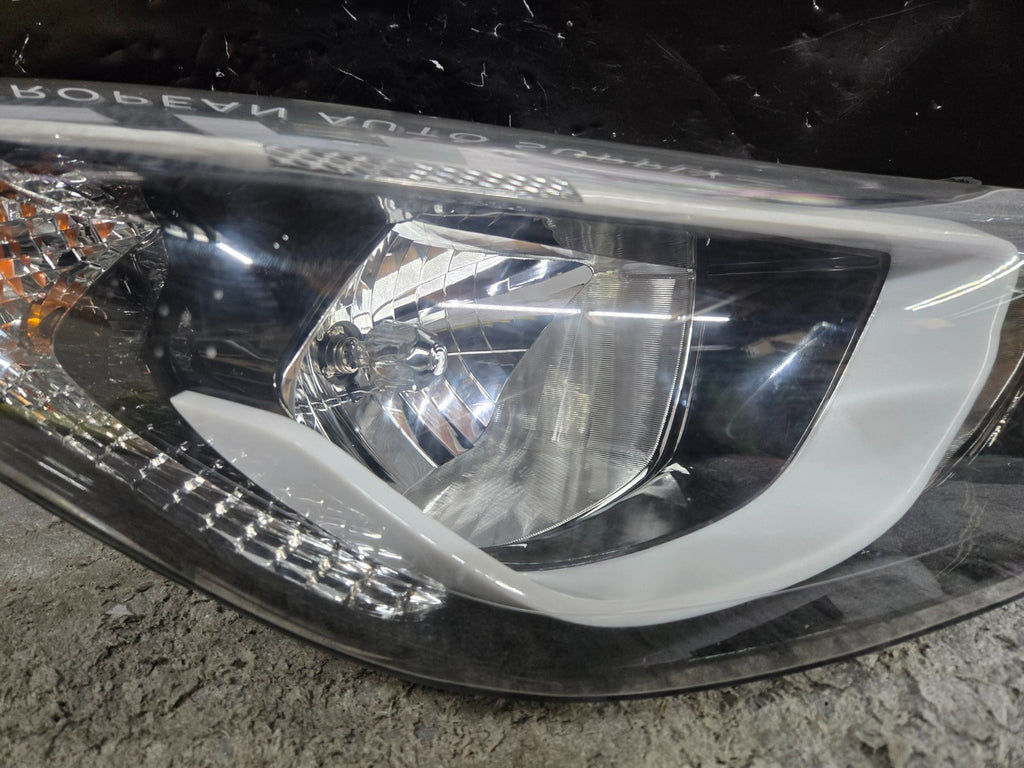 2011 2012 2013 Hyundai Elantra RH Right Passenger Halogen Headlight OEM 92102-3Y
