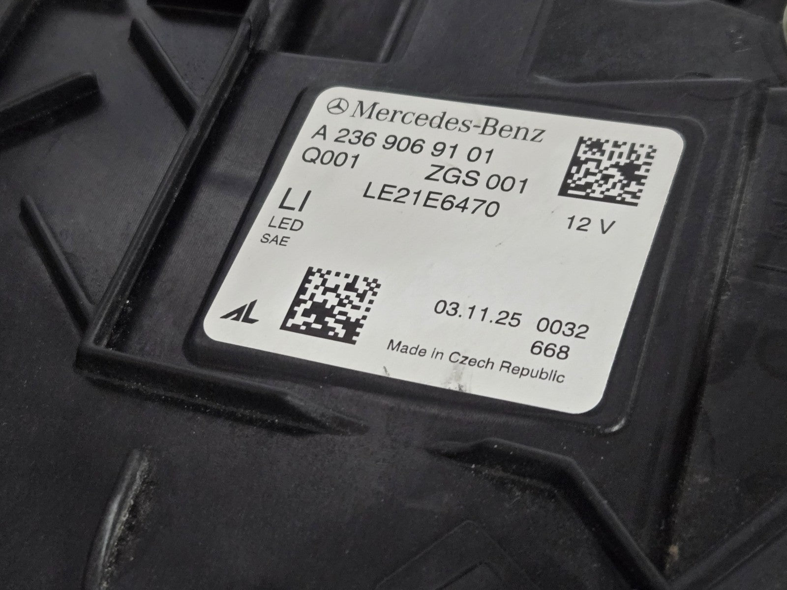 2024-2026 Mercedes-Benz CLE300 CLE450 Digital LED Headlight Left LH Driver OEM