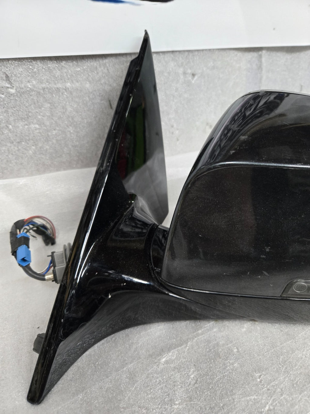 2014‑16 BMW 5 Series F10 Driver Left LH Side View Mirror w/ Camera E1021016 OEM