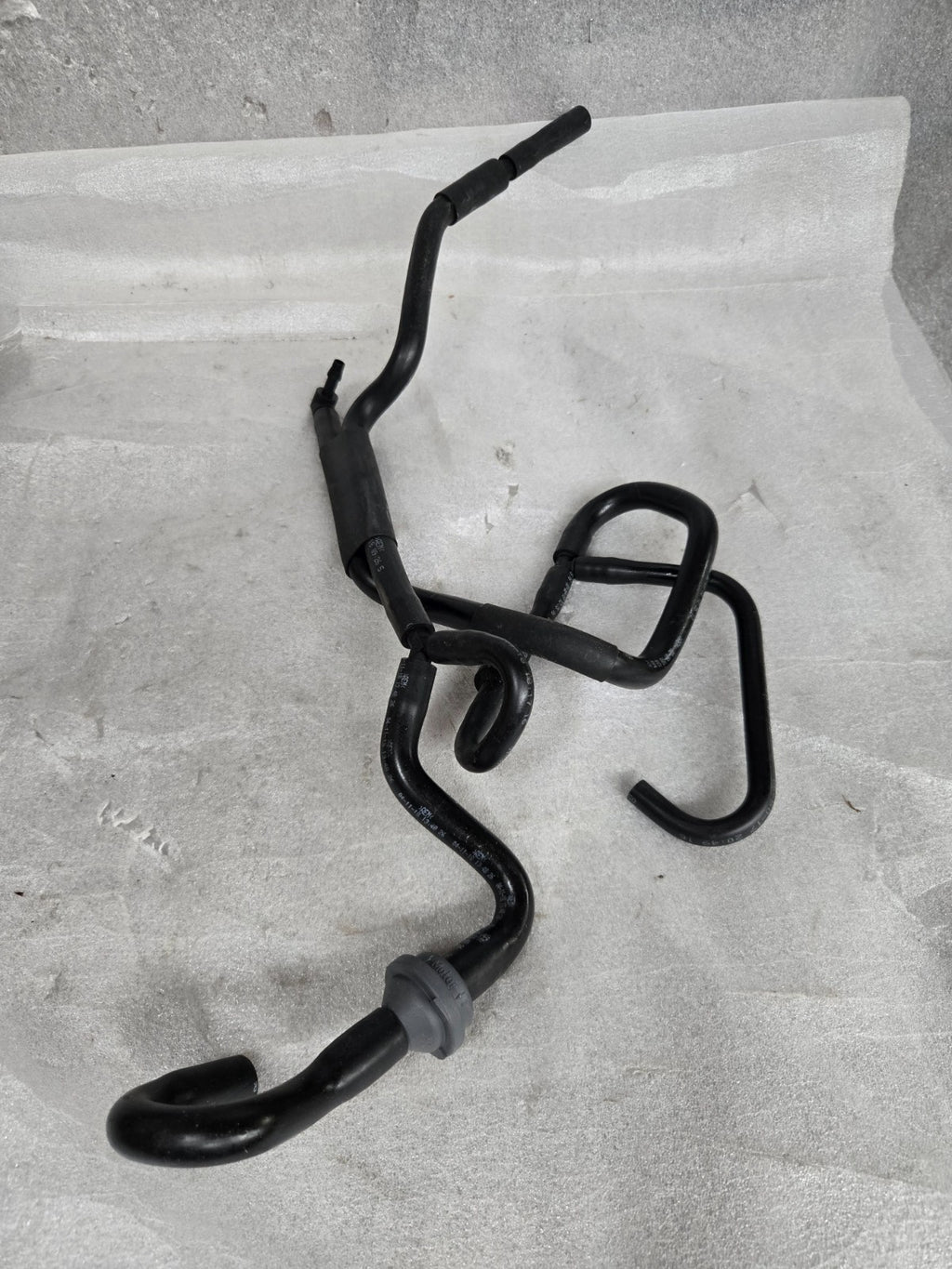 LAMBORGHINI HURACAN LP610 EVO STO VACUUM LINE ASSEMBLY OEM 07L131057R