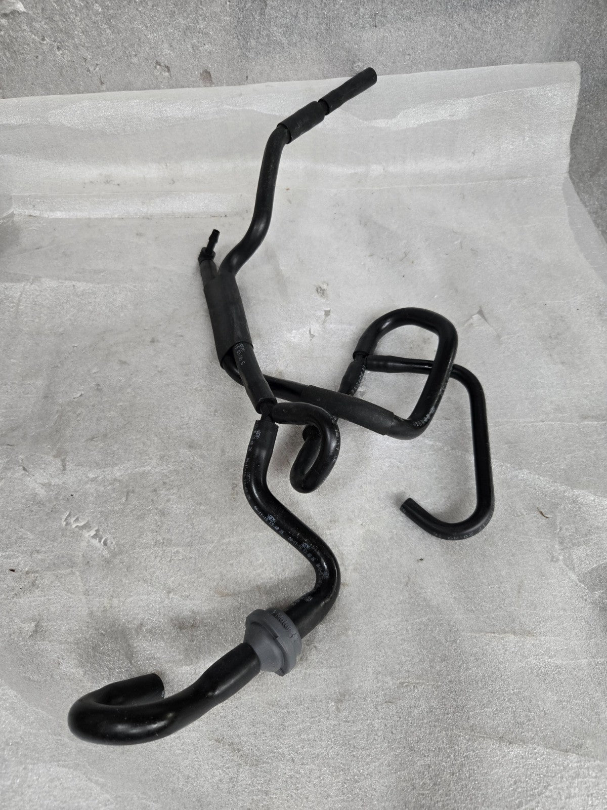 LAMBORGHINI HURACAN LP610 EVO STO VACUUM LINE ASSEMBLY OEM 07L131057R