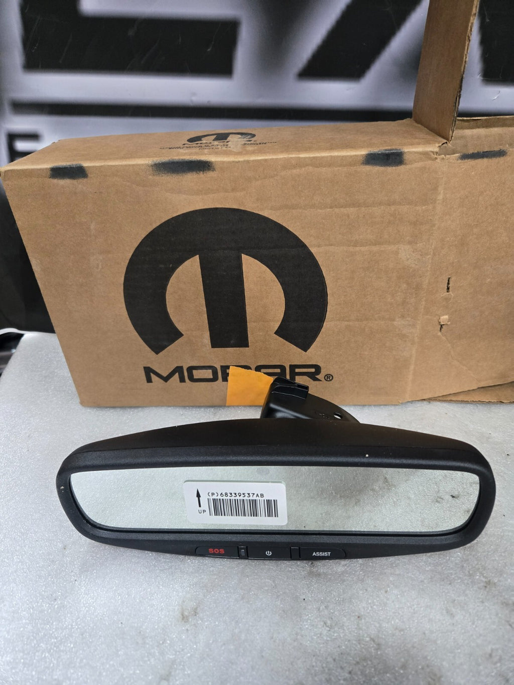 2017 - 2021 JEEP GRAND CHEROKEE FRONT WINDSHIELD REAR VIEW MIRROR OEM 68339537AB