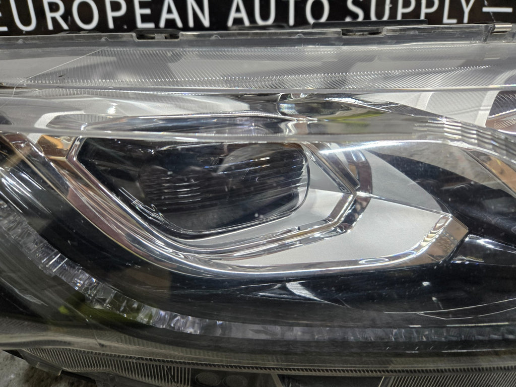 2018-2019 MITSUBISHI ECLIPSE CROSS RIGHT RH PASSENGER HEADLIGHT OEM 26010W510P