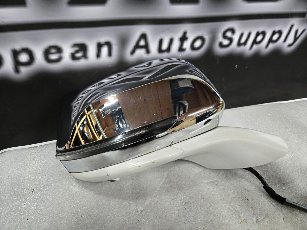 2020-2024 Lincoln Aviator RH Side Mirror w/Camera P. White LC5B-17682-EG5L OEM