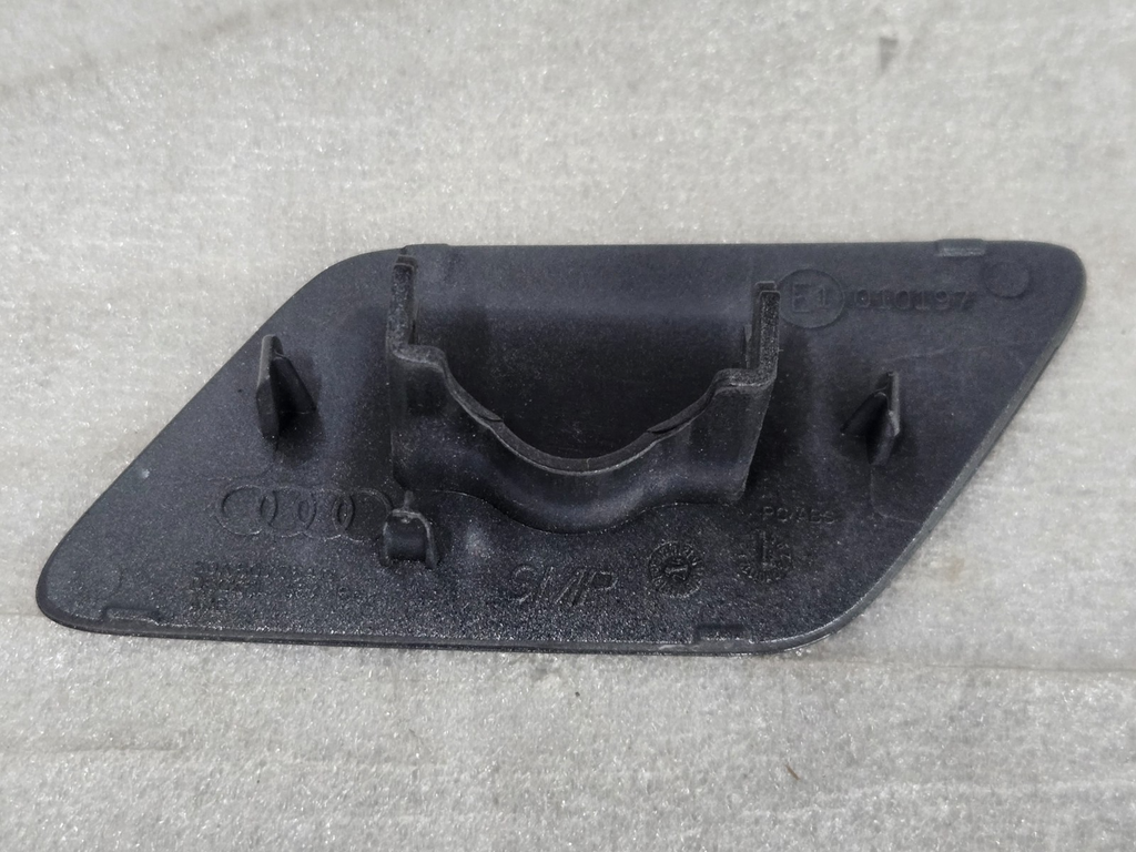 2021 2022 2023 Audi Q5 Front Right Headlight Washer Cover Cap 80A807754G OEM