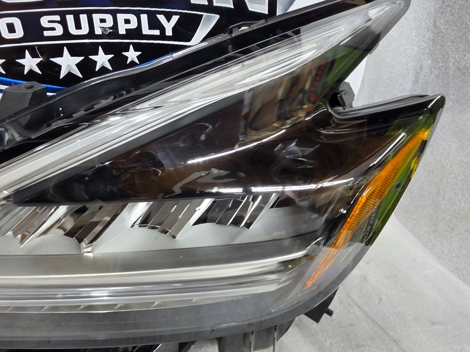 2019-2023 Nissan Murano LED Headlight LH Left Driver 26060-9UF0D Genuine OEM