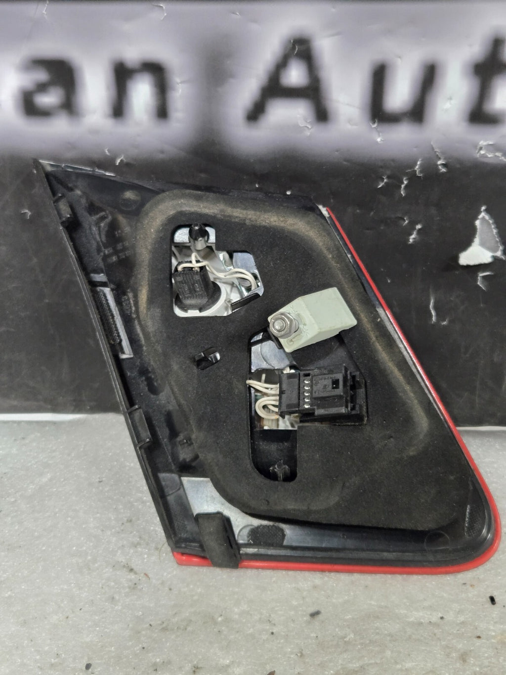 2010-17 Mercedes W212 E350 E550 Sedan Inner Tail Light Right RH OEM A2129060458