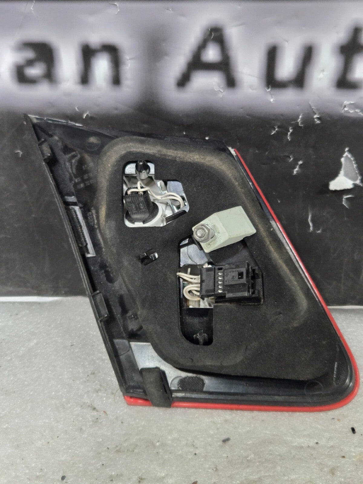 2010-17 Mercedes W212 E350 E550 Sedan Inner Tail Light Right RH OEM A2129060458