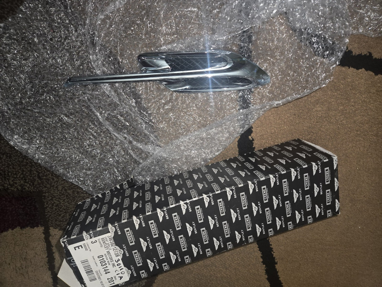 2011-18 Bentley Continental GT Fender Air Vent Trim Chrome LH OEM NEW 3W3821273B