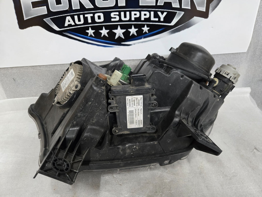 2014-2018 Dodge Durango HID Headlight Right RH Passenger Side 68184830AE OEM R