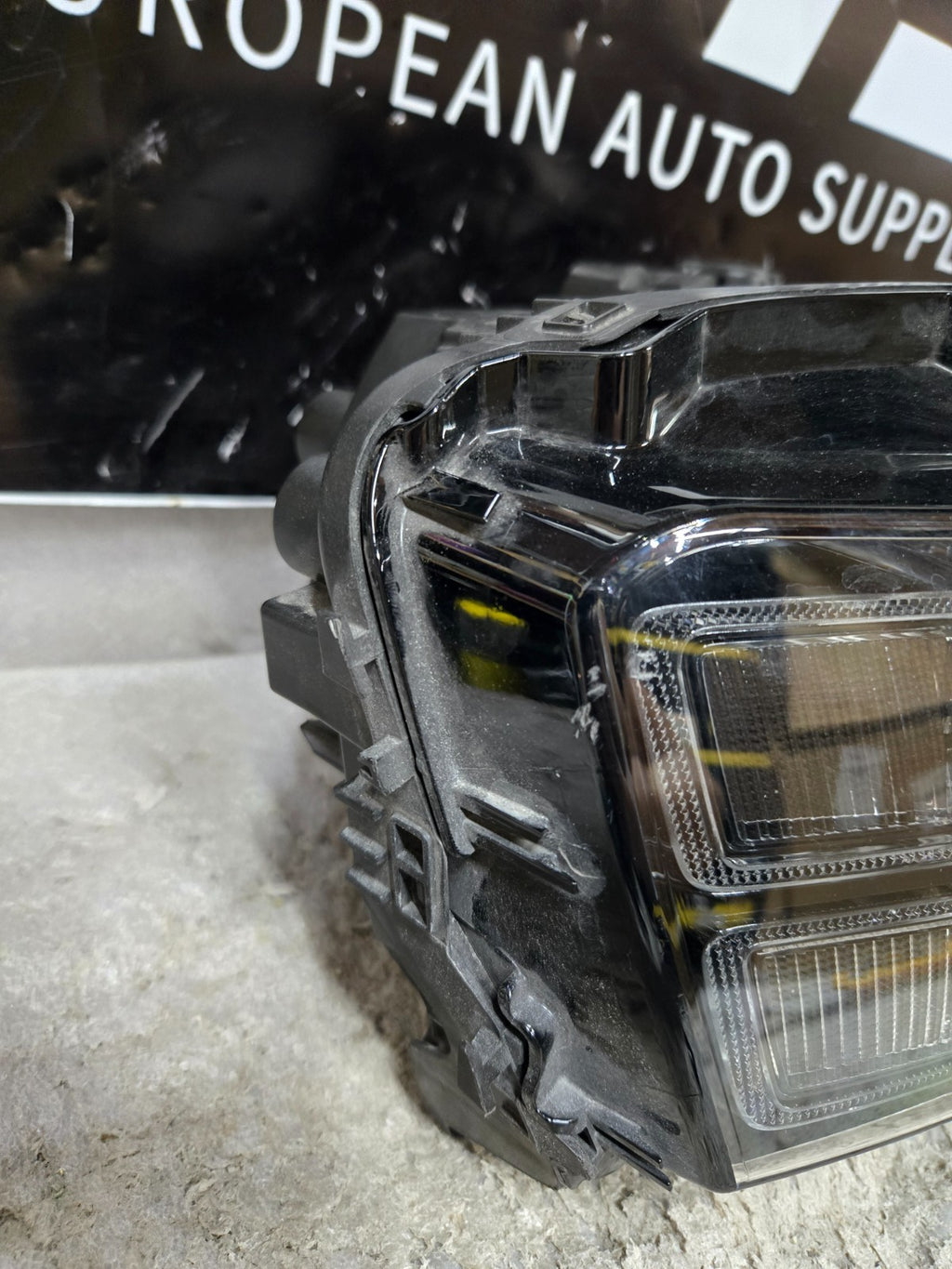 2020 2021 2022 2023 LAND ROVER DEFENDER RIGHT RH LED HEADLIGHT OEM L8B213W029FH