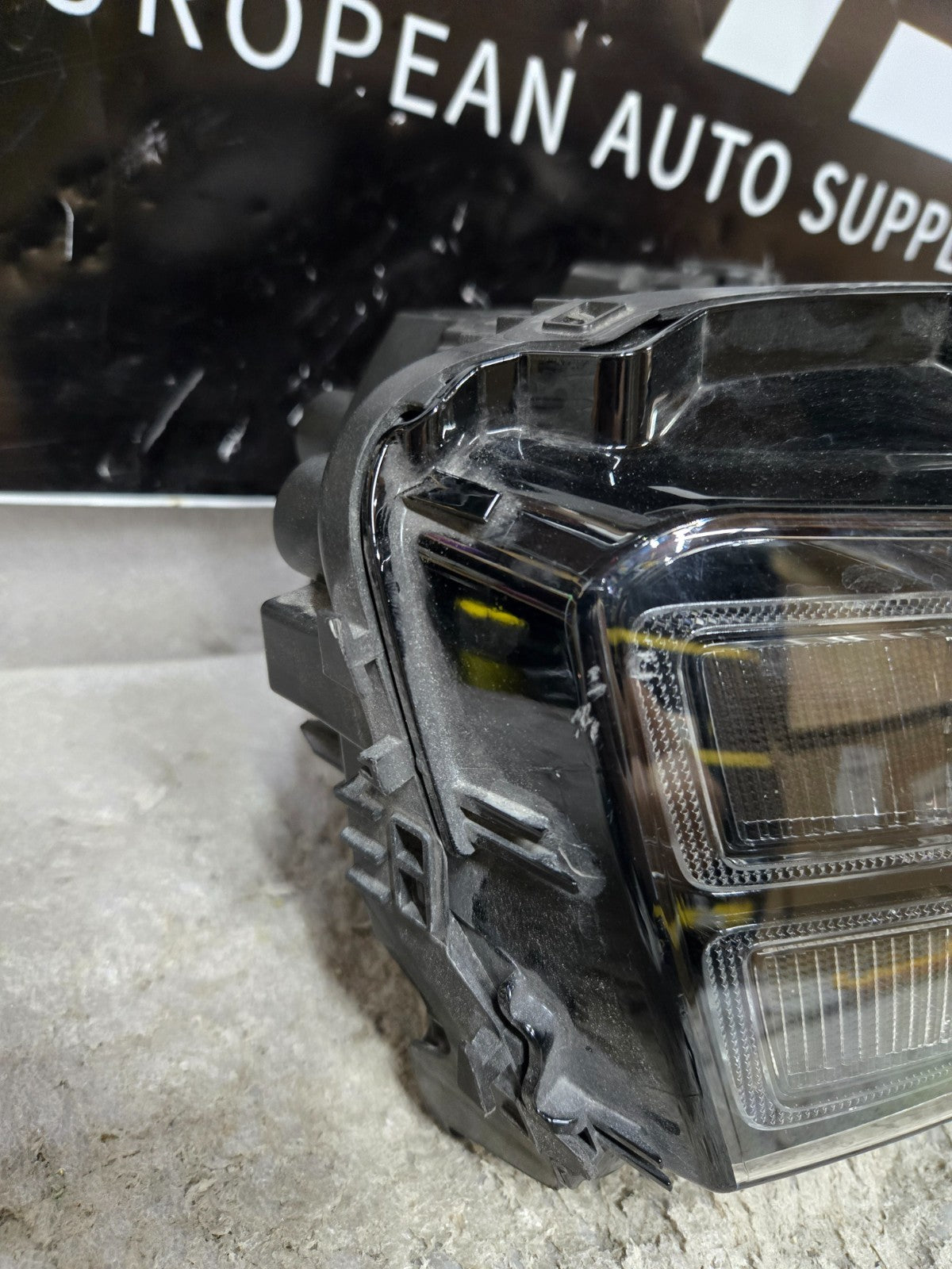 2020 2021 2022 2023 LAND ROVER DEFENDER RIGHT RH LED HEADLIGHT OEM L8B213W029FH