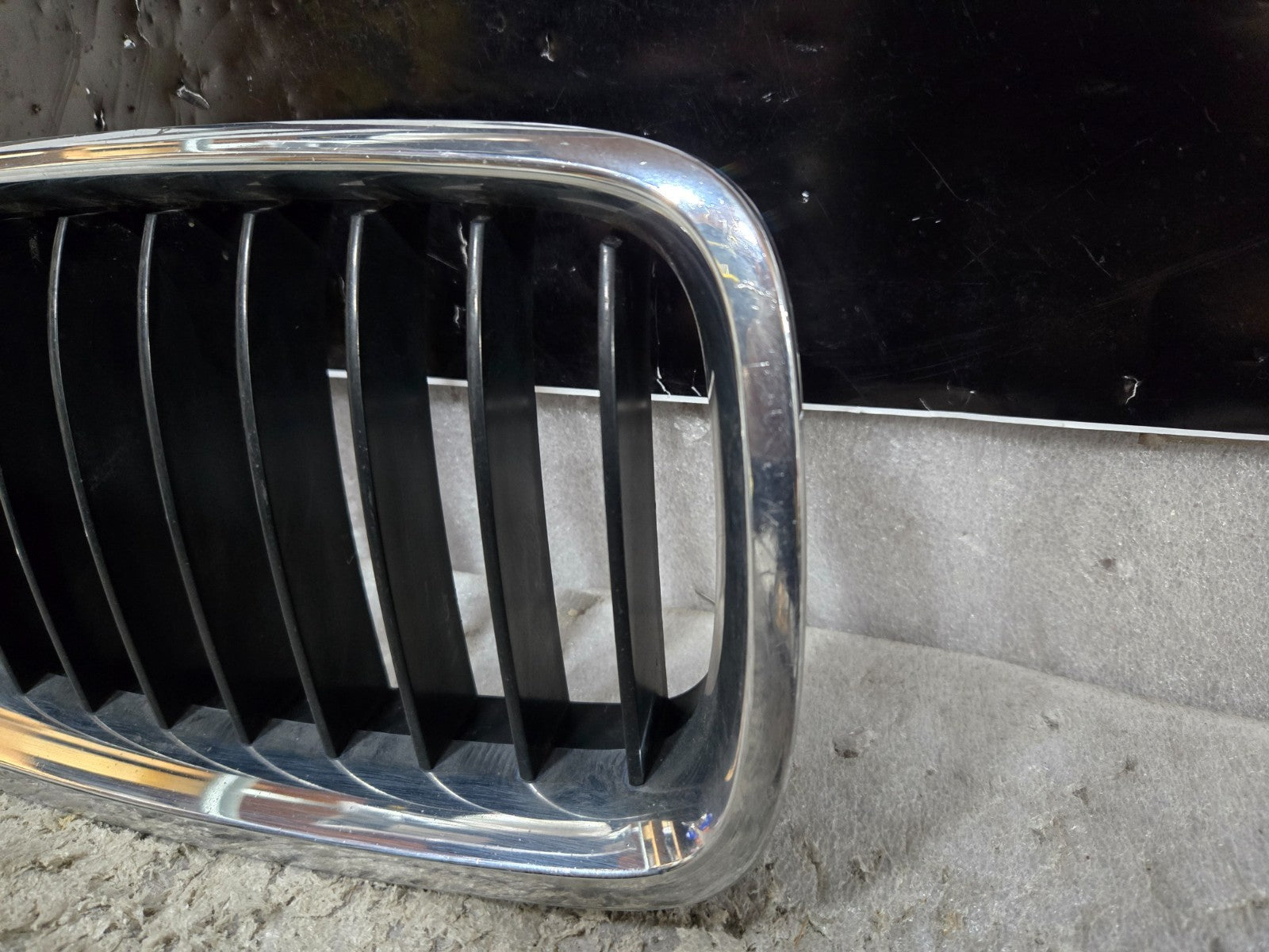 2012 - 2015 BMW 3 Series Front Kidney Grille Left + Right Side 5113-7255411 OEM